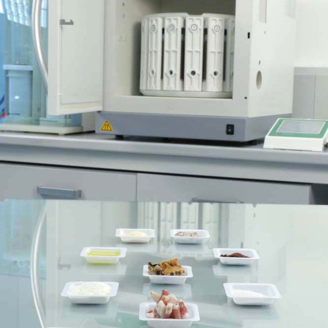 Sequential determination of FAMEs, total fat and free fat determination 